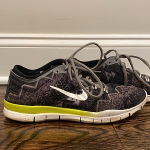 Women’s Nike Sneakers Size 6.5